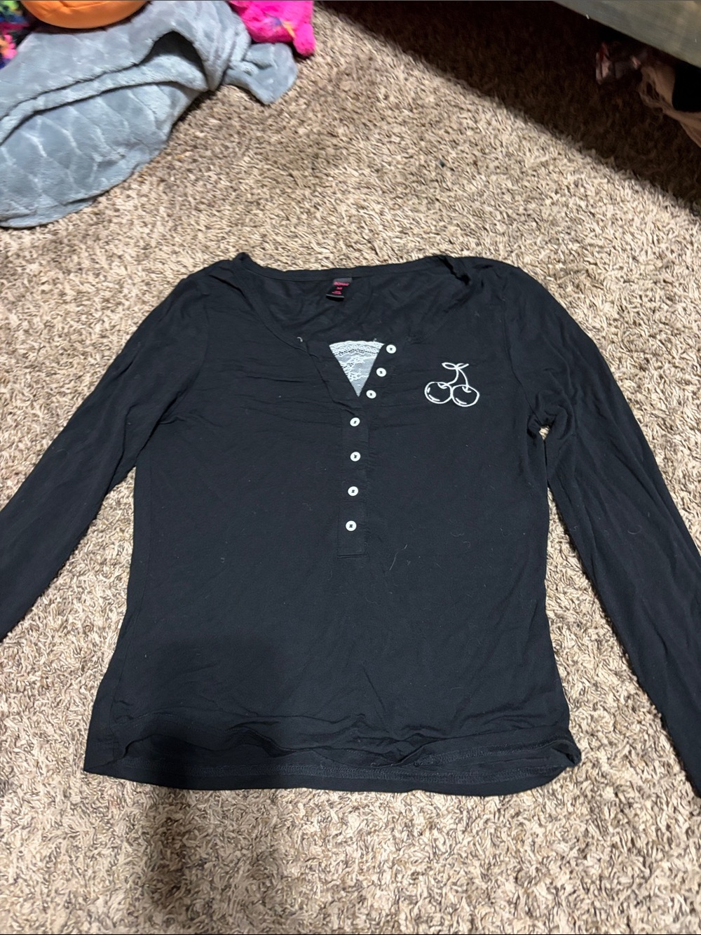ROMWE Black Long Sleeve Henley Top with White Cherry Graphic - Picture 1 of 3